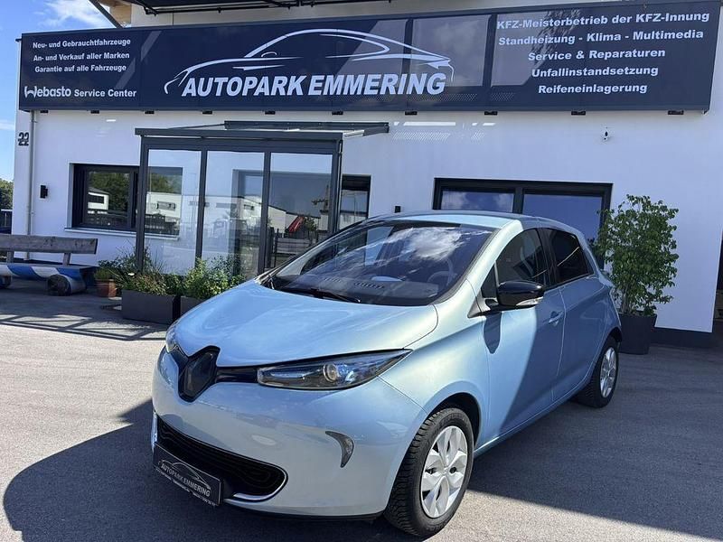 Blau Gebraucht 2015 Renault Zoe Life Kleinwagen | 6.480 € (Etwas zu teuer) - Bild 1/4