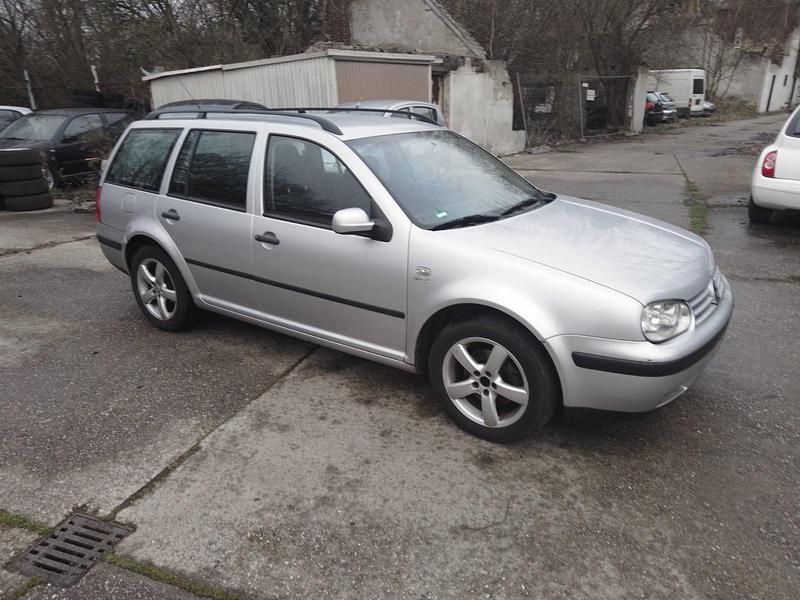 Silber Gebraucht 2002 VW Golf IV Kombi | 680 € (Superpreis) - Bild 1/4