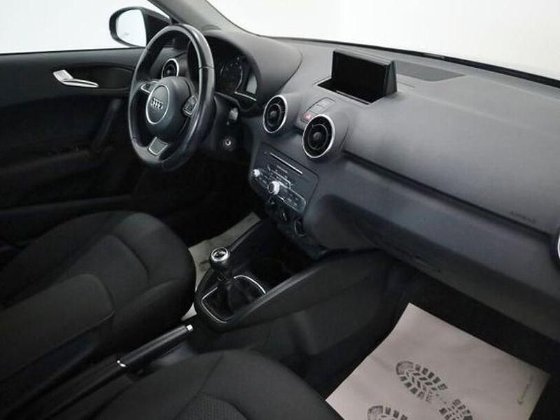 Gebraucht Audi A1 95 PS (69 kW) 2015 Schwarz Kleinwagen