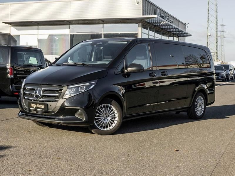 Obsidianschwarz metallic Gebraucht 2025 Mercedes Vito Van | 62.750 € - Bild 1/4