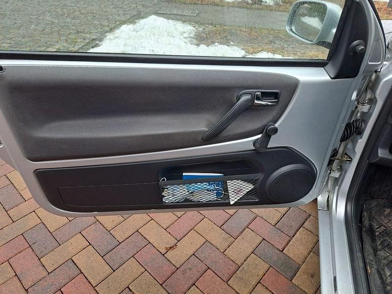 Gebraucht VW Lupo Basis 50 PS (36 kW) 2002 Silber Kleinwagen