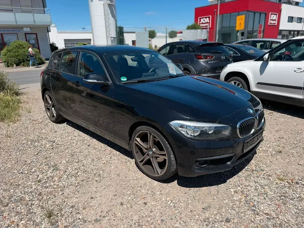 Gebraucht BMW 116 109 PS (80 kW) 2015 Schwarz Kleinwagen
