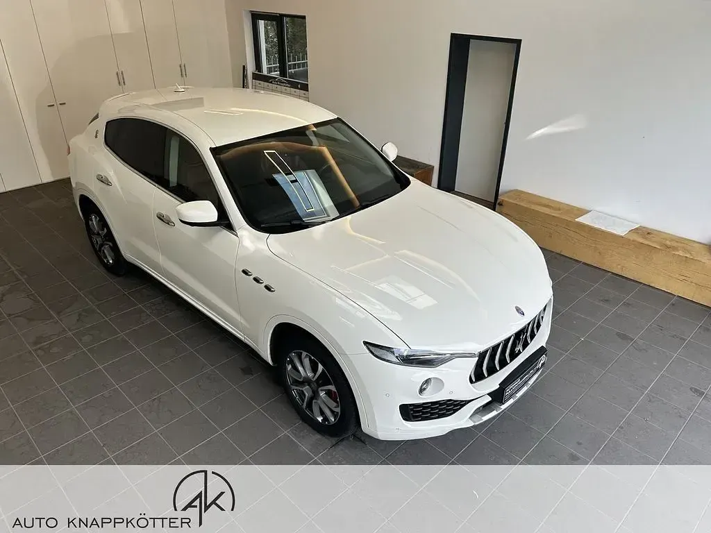 Gebraucht Maserati Levante 275 PS (202 kW) 2016 Weiß SUV
