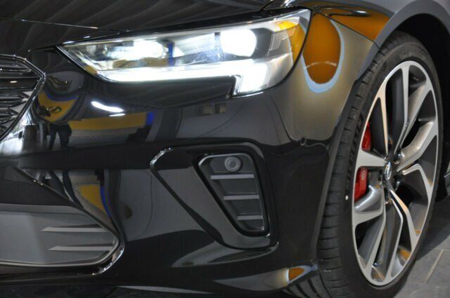 Gebraucht Opel Insignia 230 PS (169 kW) 2021 Schwarz metallic Kombi