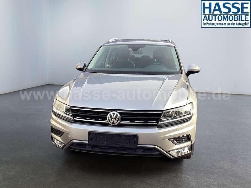 Gebraucht VW Tiguan Highline 150 PS (110 kW) 2017 Tungsten silver metallic SUV