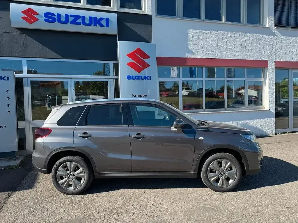 Gebraucht Suzuki Vitara Comfort 110 PS (80 kW) 2026 Grau SUV