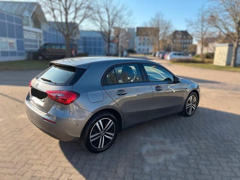 Gebraucht Mercedes A250 218 PS (160 kW) 2020 Grau Limousine