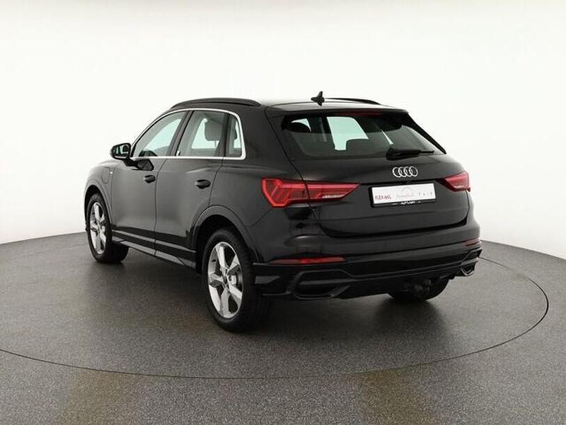 Gebraucht Audi Q3 Ambiente 245 PS (180 kW) 2022 Andere SUV