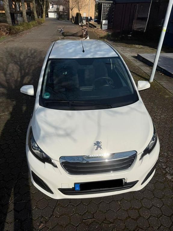 Gebraucht Peugeot 108 Active 72 PS (52 kW) 2020 Weiß Kleinwagen