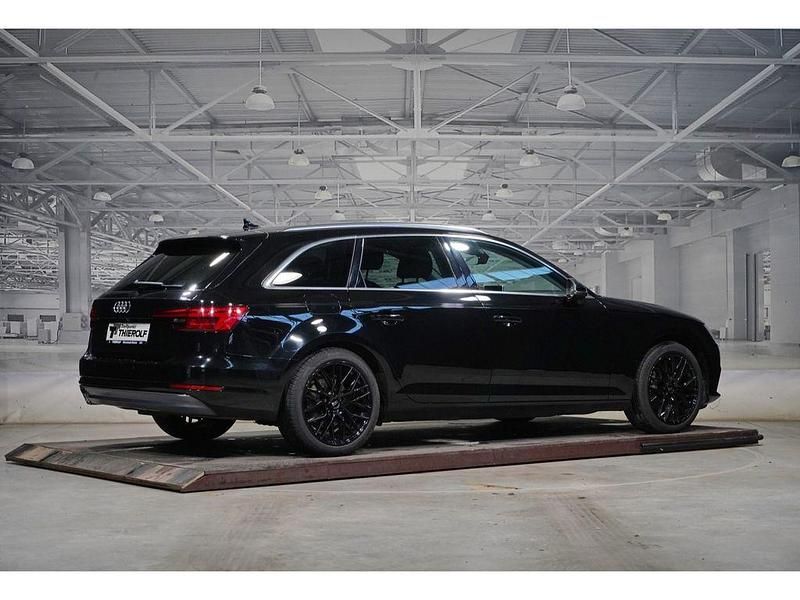 Gebraucht Audi A4 Sport 190 PS (139 kW) 2016 Schwarz Kombi