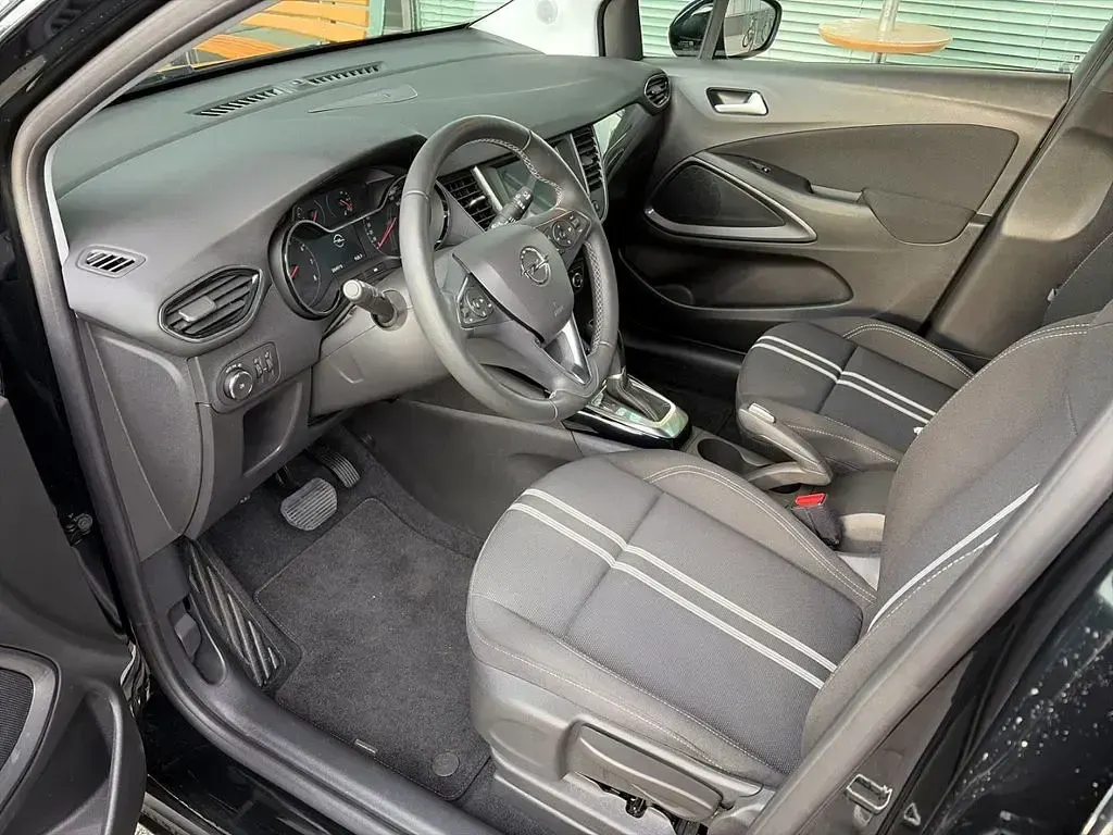 Gebraucht Opel Crossland Elegance 131 PS (96 kW) 2023 M2) (schwarz SUV