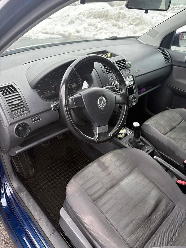 Gebraucht VW Polo 64 PS (47 kW) 2007 Blau Kleinwagen