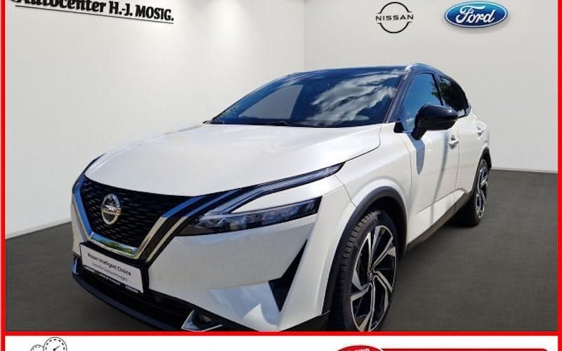 Weiß schwarz Gebraucht 2022 Nissan Qashqai Tekna+ SUV | 29.990 € (Teuer) - Bild 1/4