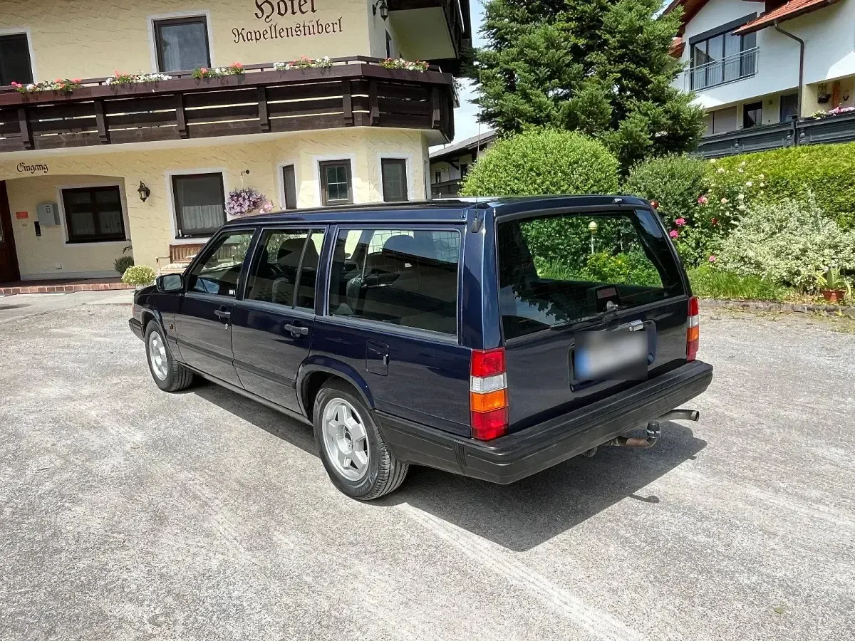 Gebraucht Volvo 940 155 PS (114 kW) 1995 Blau Kombi