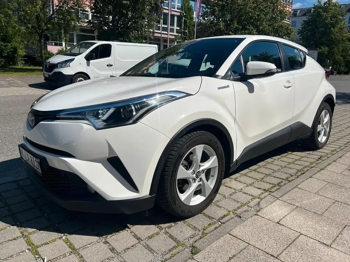 Gebraucht Toyota C-HR Team 122 PS (89 kW) 2018 Weiß SUV