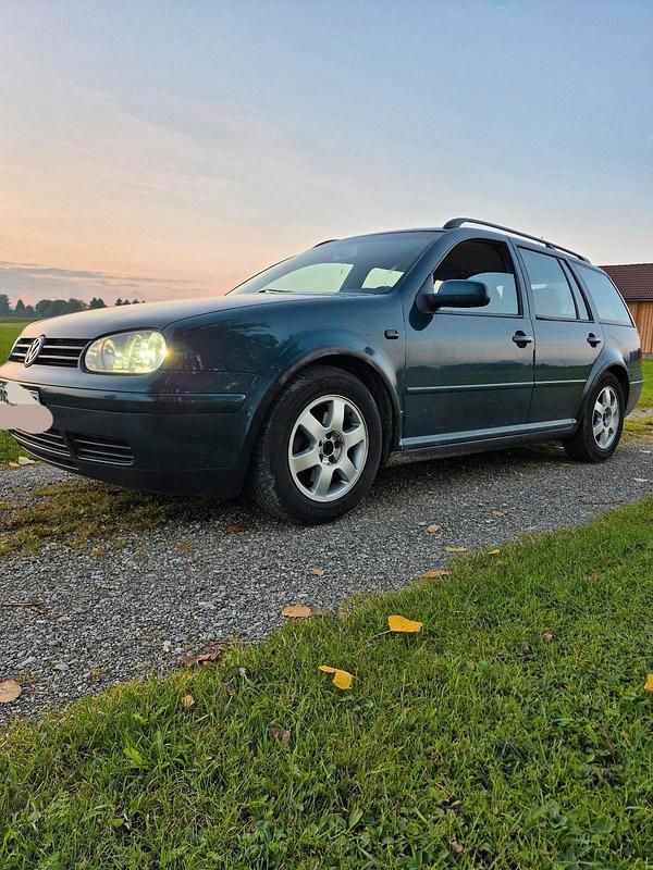 Gebraucht VW Golf IV Highline 105 PS (77 kW) 2001 Grün Kombi