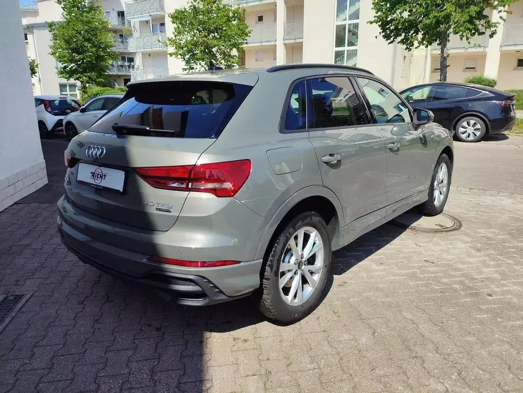Gebraucht Audi Q3 S-Line 190 PS (139 kW) 2025 Schwarz SUV