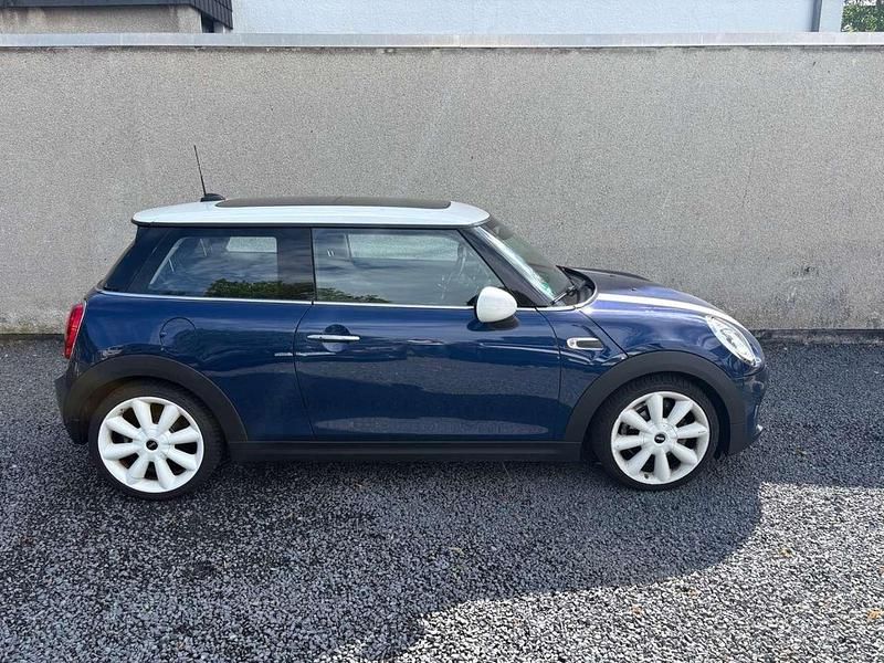 Second-hand Mini Cooper 136 CP (100 kW) 2016 Albastru Hatchback