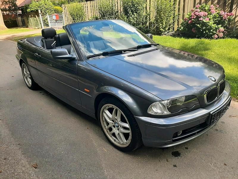 Gebraucht BMW 320 Cabriolet 170 PS (125 kW) 2002 Grau Cabrio