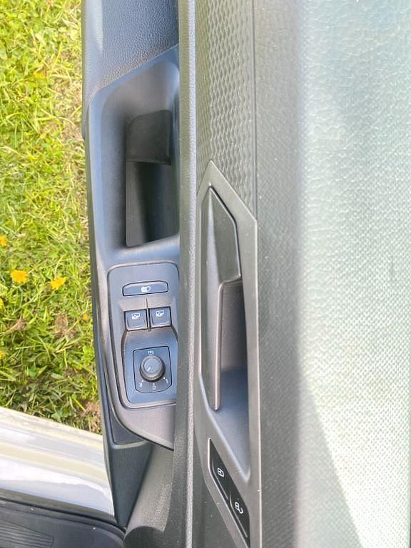 Gebraucht VW Caddy Basis 102 PS (75 kW) 2023 Weiß Van / Kleinbus