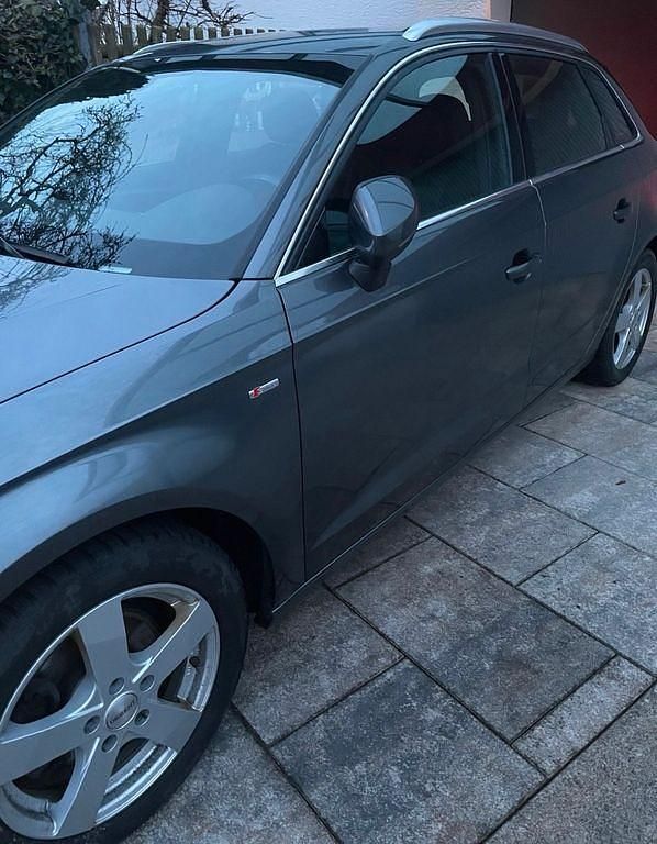 Gebraucht Audi A3 S-Line 150 PS (110 kW) 2018 Grau Limousine
