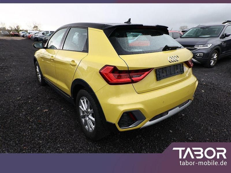 Gebraucht Audi A1 Comfort 95 PS (69 kW) 2020 Gelb SUV