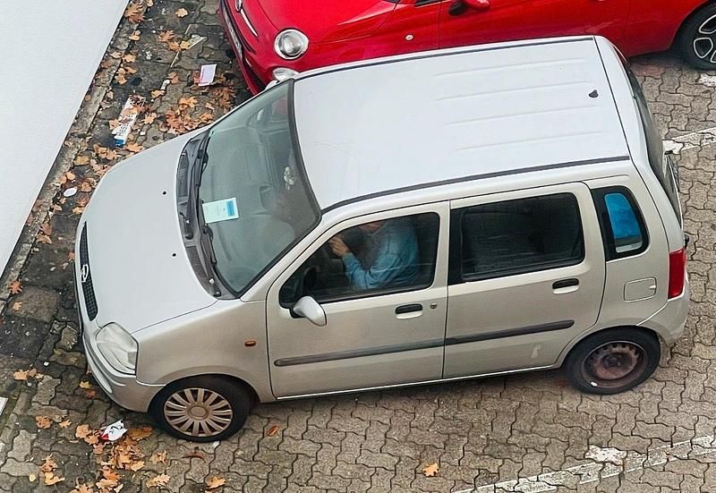 Silber Gebraucht 2003 Opel Agila Kleinwagen | 700 € (Guter Preis) - Bild 1/1