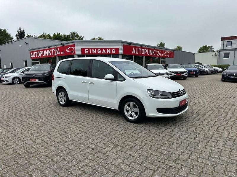 Second-hand VW Sharan 150 CP (110 kW) 2015 Alb Monovolum