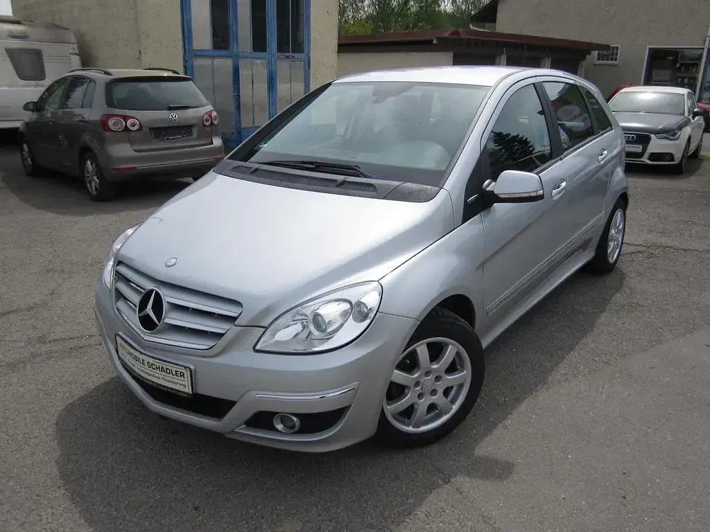 Używany Mercedes B180 116 KM (85 kW) 2009 Minivan
