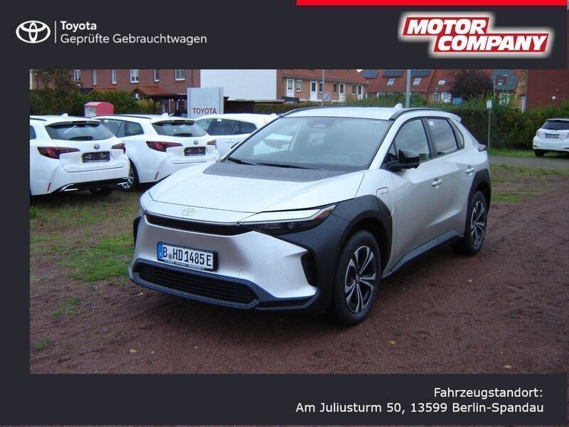 Silber Gebraucht 2023 Toyota bZ4X Comfort SUV | 31.450 € (Superpreis) - Bild 1/4