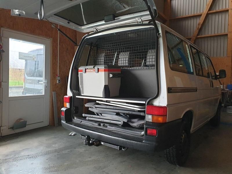 Gebraucht VW T4 102 PS (75 kW) 2003 Silber Van