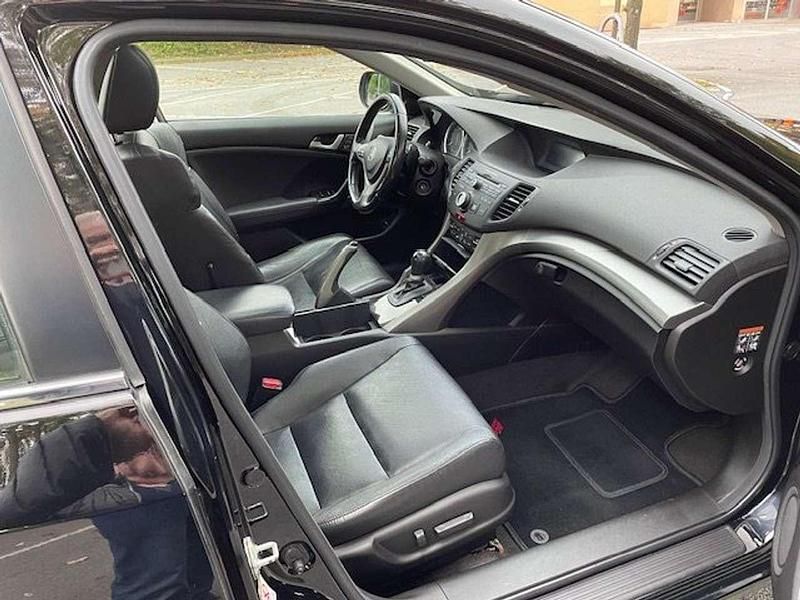 Gebraucht Honda Accord Executive 201 PS (147 kW) 2010 Schwarz Limousine