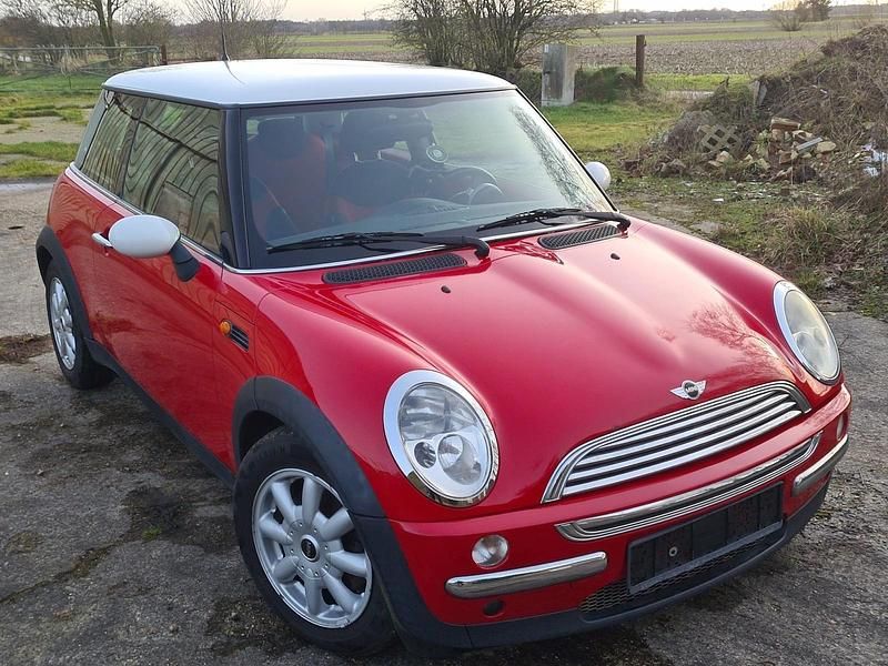 Second-hand Mini Cooper 85 CP (62 kW) 2003 Roșu Hatchback