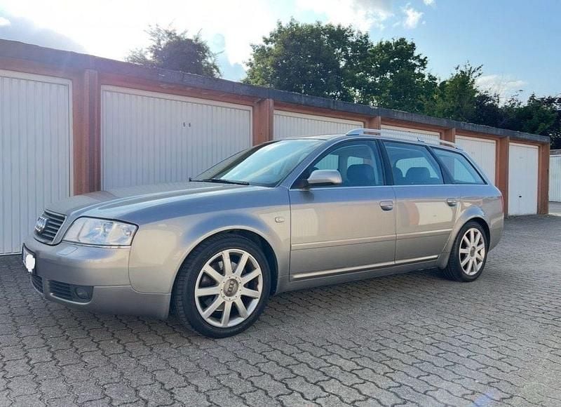 Grau Gebraucht 2003 Audi A6 S-Line Kombi | 3.300 € - Bild 1/4