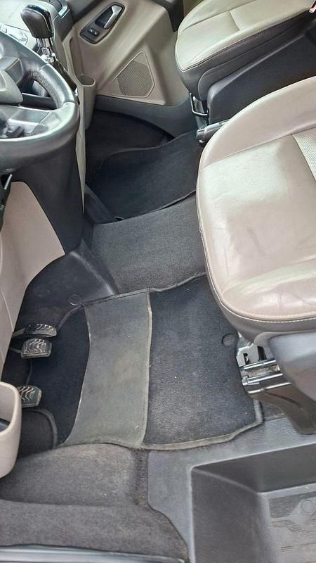 Second-hand Ford Transit Custom 211 CP (155 kW) 2013 Bej Monovolum