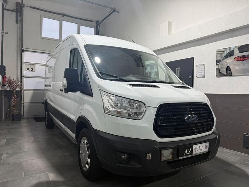 Gebraucht Ford Transit Trend 131 PS (96 kW) 2019 Weiß Limousine