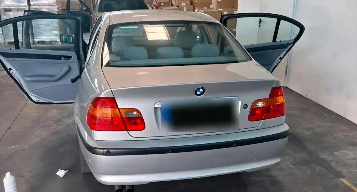 Gebraucht BMW 320 170 PS (125 kW) 2004 Silber Limousine