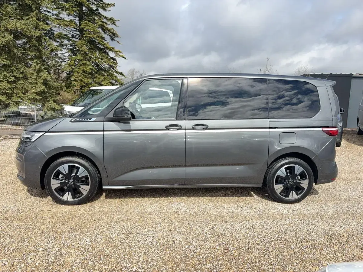 Neu VW Multivan Style 177 PS (130 kW) 2026 Indiumgrau Van / Kleinbus