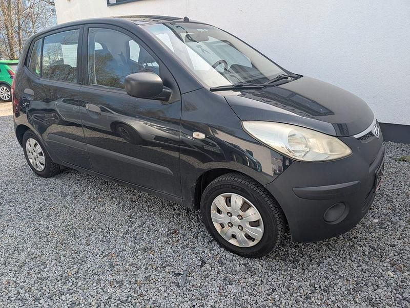 Gebraucht Hyundai i10 67 PS (49 kW) 2010 Schwarz Kleinwagen