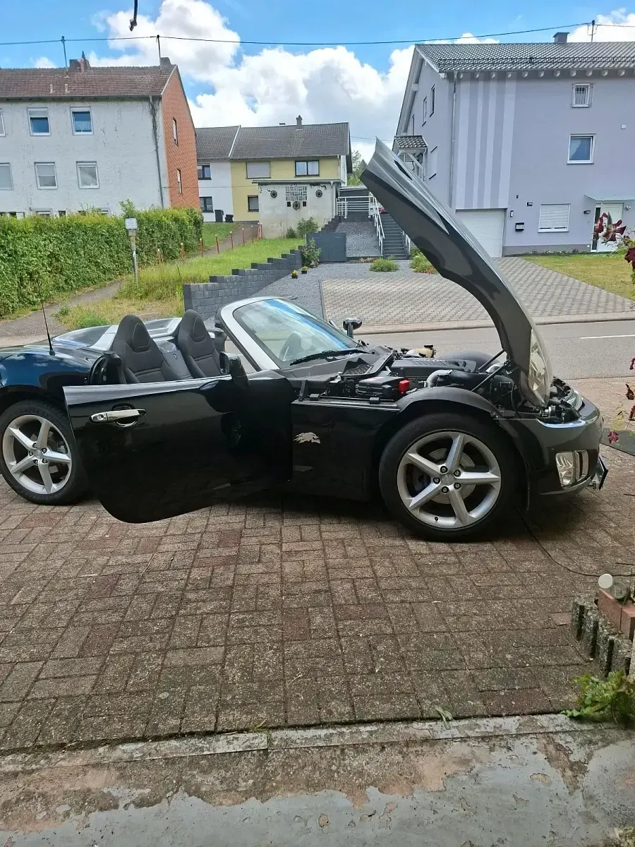 Gebraucht Opel GT 264 PS (194 kW) 2007 Schwarz Cabrio