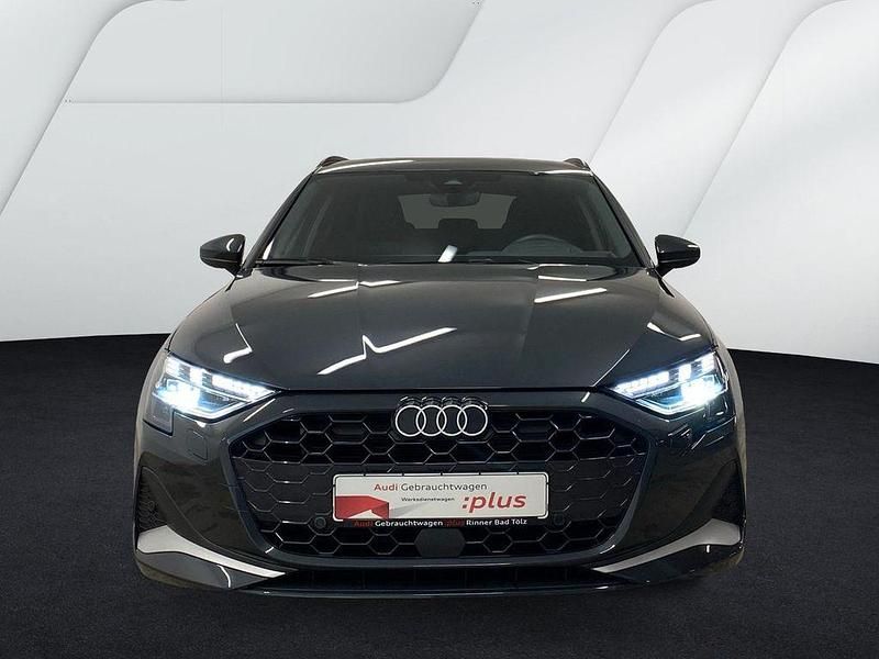 Gebraucht Audi A3 Advanced Plus 150 PS (110 kW) 2025 Grau (manhattangrau metallic) Limousine