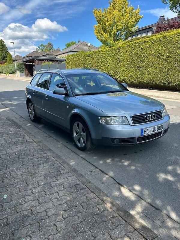 Gebraucht 2002 Audi A4 Limousine | 2.400 € (Teuer) - Bild 1/4