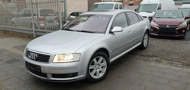 Second-hand Audi A8 232 CP (170 kW) 2004 Argintiu Berlinǎ