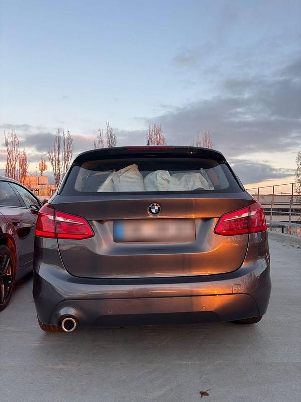 Gebraucht BMW 216 Active Tourer Advantage 116 PS (85 kW) 2018 Grau Van / Kleinbus