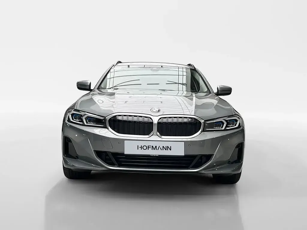 Gebraucht BMW 318 Comfort Edition 156 PS (114 kW) 2023 Skyscraper grau metallic Kombi