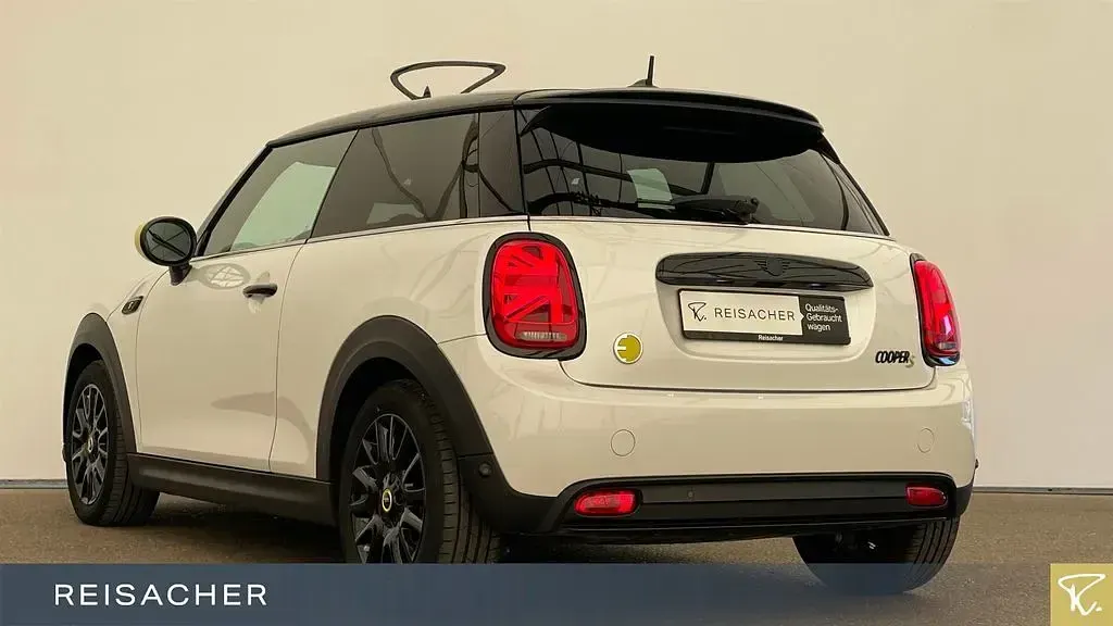 Gebraucht Mini Cooper SE 135 kW (184 PS) 2023 Weiß Kleinwagen