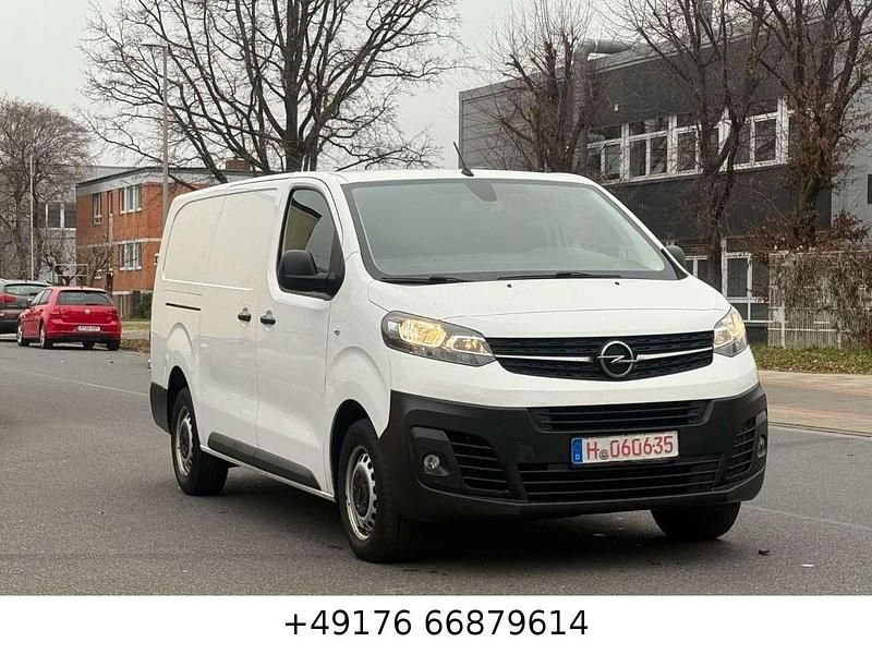 Gebraucht Opel Vivaro Edition 122 PS (89 kW) 2021 Weiß Van / Kleinbus