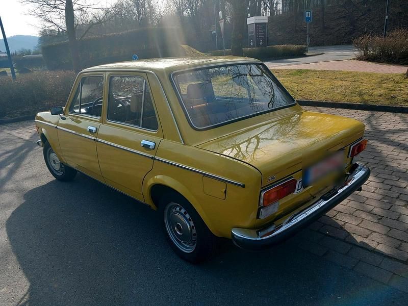 Gebraucht Fiat 128 55 PS (40 kW) 1976 Orange Limousine