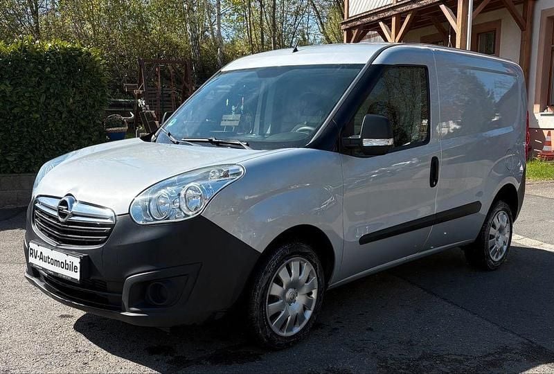 Usata Opel Combo 95 CV (69 kW) 2019 Argento Monovolume