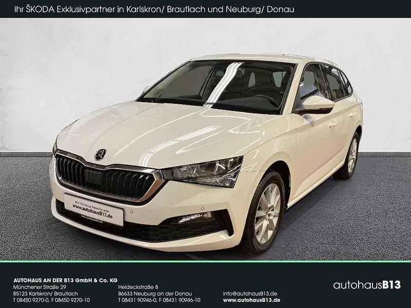 Gebraucht Skoda Scala Ambition 110 PS (80 kW) 2021 Weiß Kleinwagen